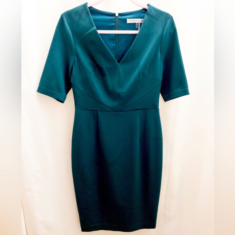 Trina Turk knee-length dress